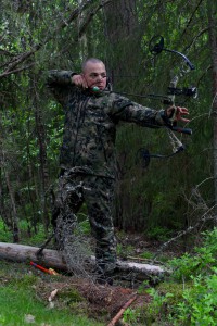 Optifade häivyttää metsästäjän liikkeet taustaan