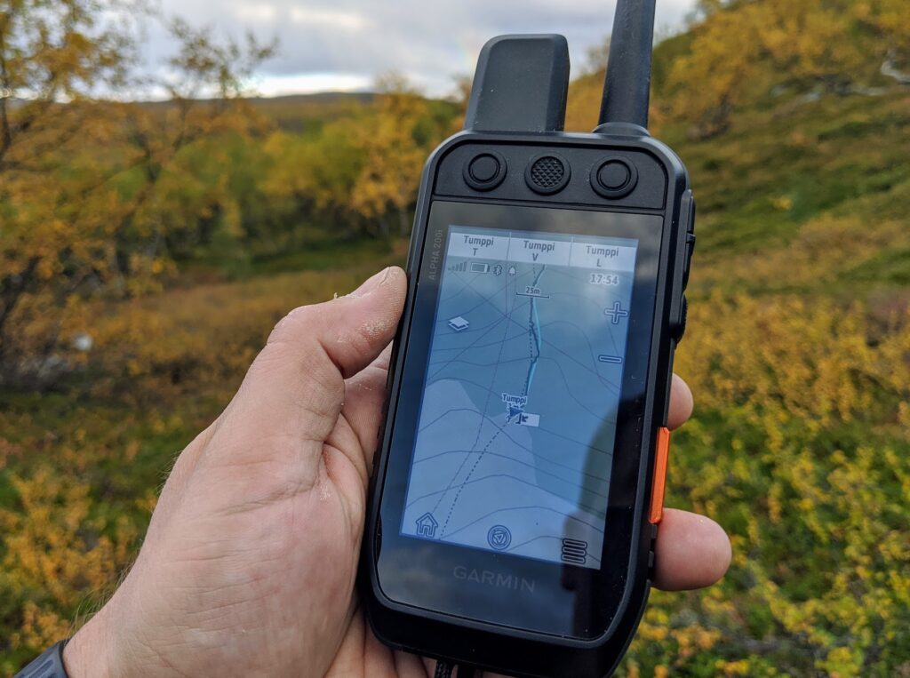 Garmin Alpha 200i:n koiratutkanäkymä käytössä Lapin tuntureilla